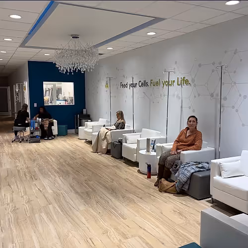 The DRIPBaR lounge offers a comfortable setting for clients managing thyroid imbalance to receive care.